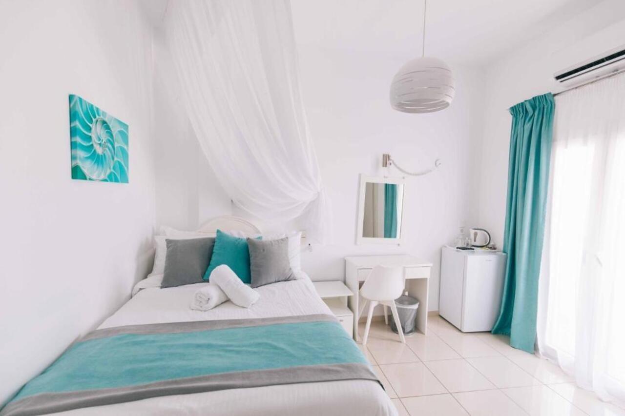 คาเฟียริส อพาร์ตเมนต์ - ออน เดอะ คลิฟ Aparthotel ฟิรอสเตฟานี ภายนอก รูปภาพ