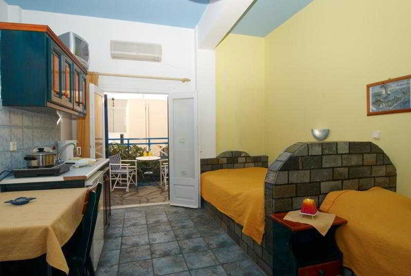 คาเฟียริส อพาร์ตเมนต์ - ออน เดอะ คลิฟ Aparthotel ฟิรอสเตฟานี ภายนอก รูปภาพ