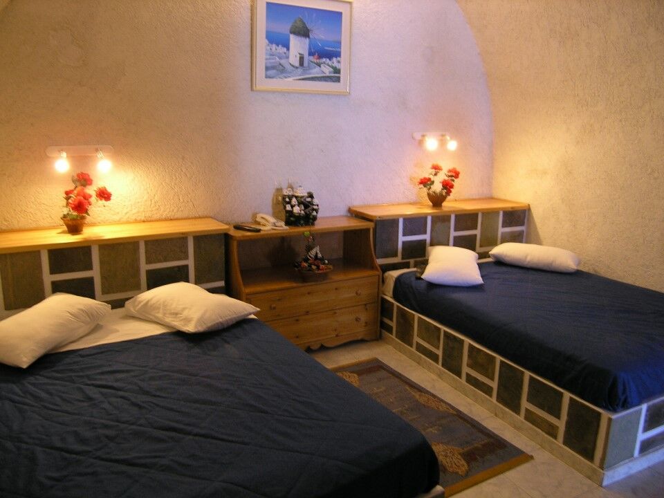 คาเฟียริส อพาร์ตเมนต์ - ออน เดอะ คลิฟ Aparthotel ฟิรอสเตฟานี ภายนอก รูปภาพ